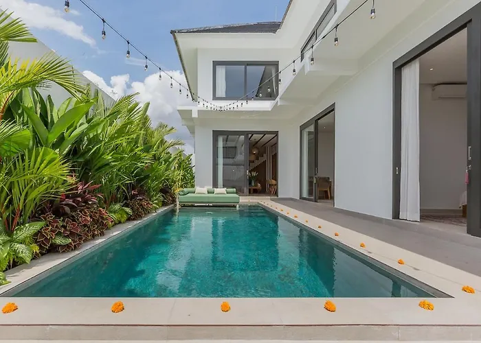 Stunning Modern 3br With Private Pool Vakantiehuis Canggu